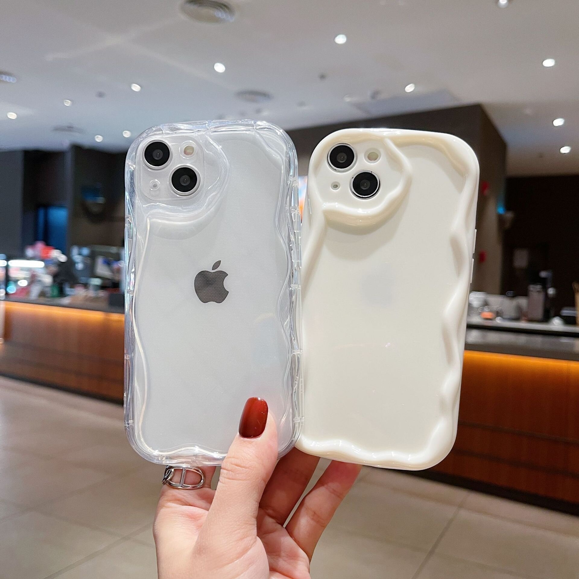 スマホケース｜Apple 16・クリーム色・TPU素材・落下防止・保護カバー・男女兼用|undefined