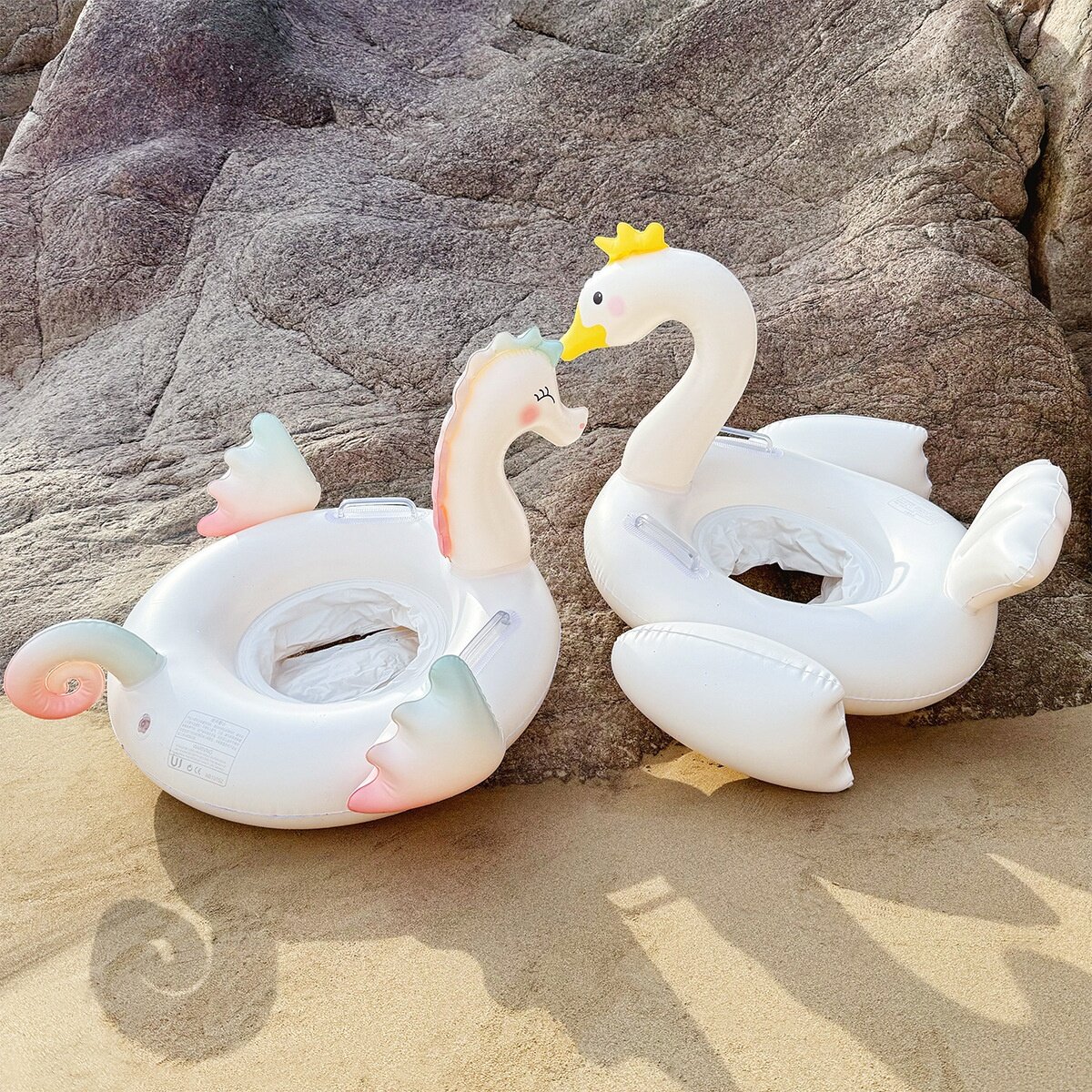 浮き輪｜白鳥型・日除け付き・大人/子供兼用・脇の下に入れるタイプ・かわいい・プール|undefined