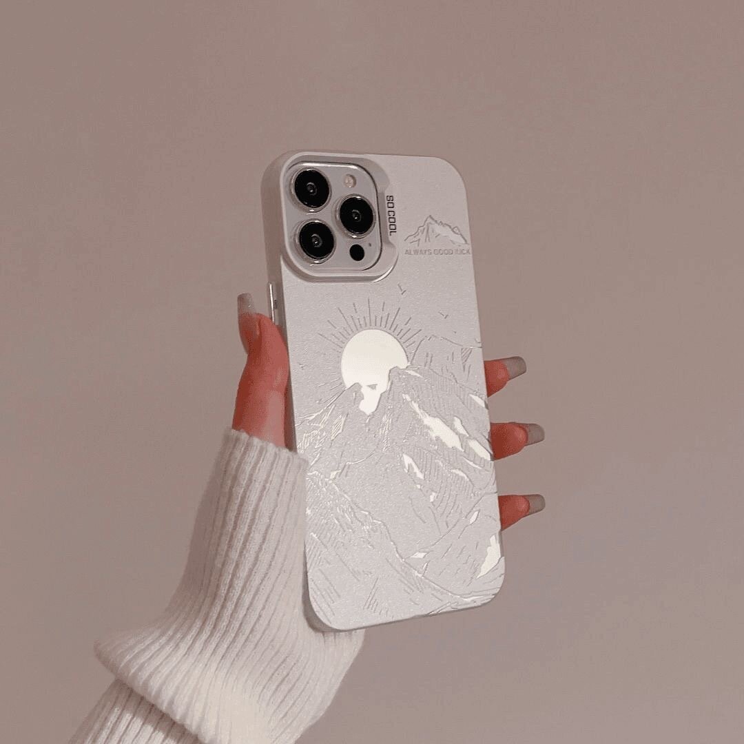 サンセットゴールデンマウンテン携帯電話ケース Apple 15Promax/16plus/13pro/11/12p トレンディなブランドスタイルの高品質保護ケース|undefined