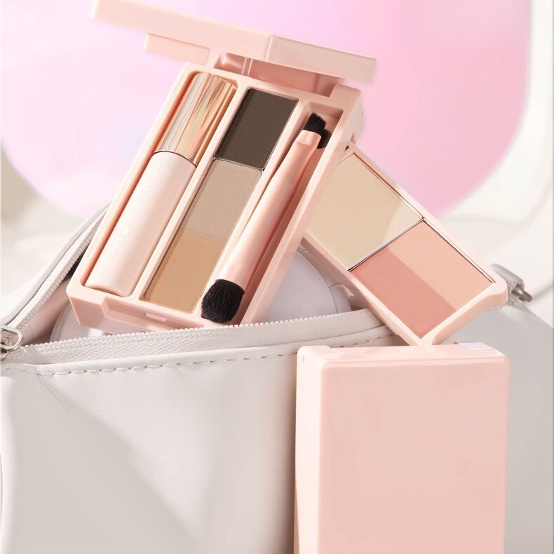 メイク道具・化粧小物 judy メイク道具・化粧小物 judy JUDYDOLLの通販