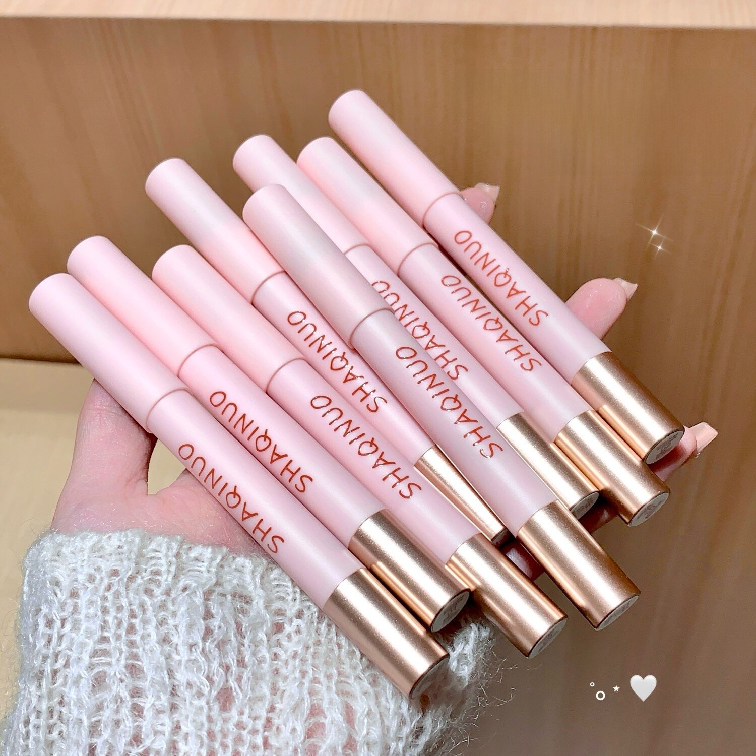 SHAQINUOシェーディング｜スティック・ハイライト・立体感・小顔効果・自然な仕上がり・崩れにくい・持ち運びやすい|undefined