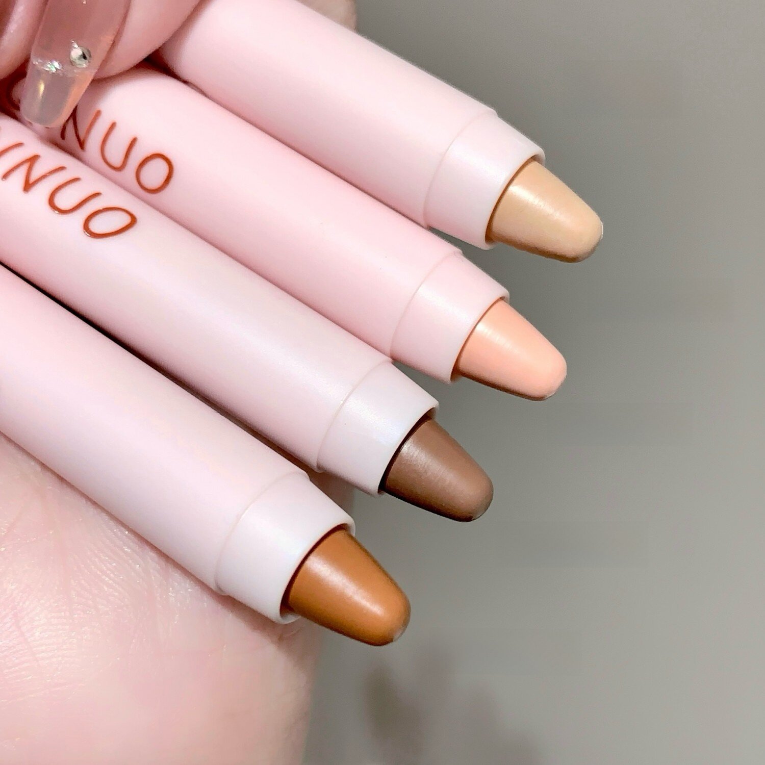 SHAQINUOシェーディング｜スティック・ハイライト・立体感・小顔効果・自然な仕上がり・崩れにくい・持ち運びやすい|undefined