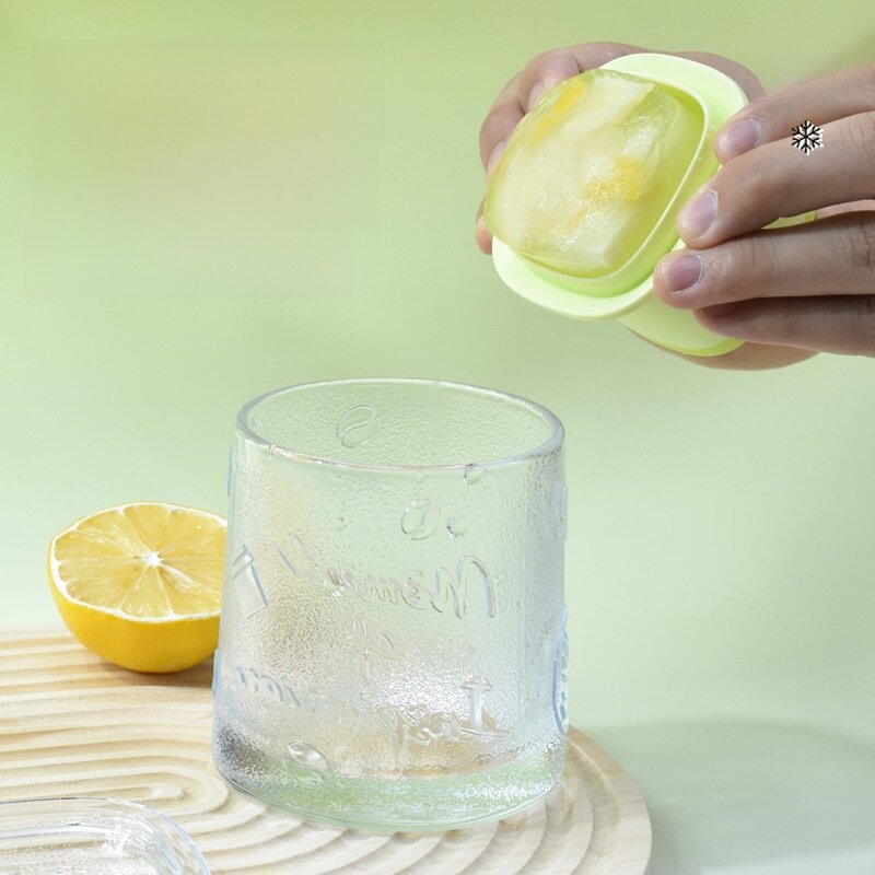 製氷皿｜シリコン製・蓋付き・大容量・食品グレード・取り出しやすい・匂い移り防止・家庭用・大きな氷・夏に最適|undefined