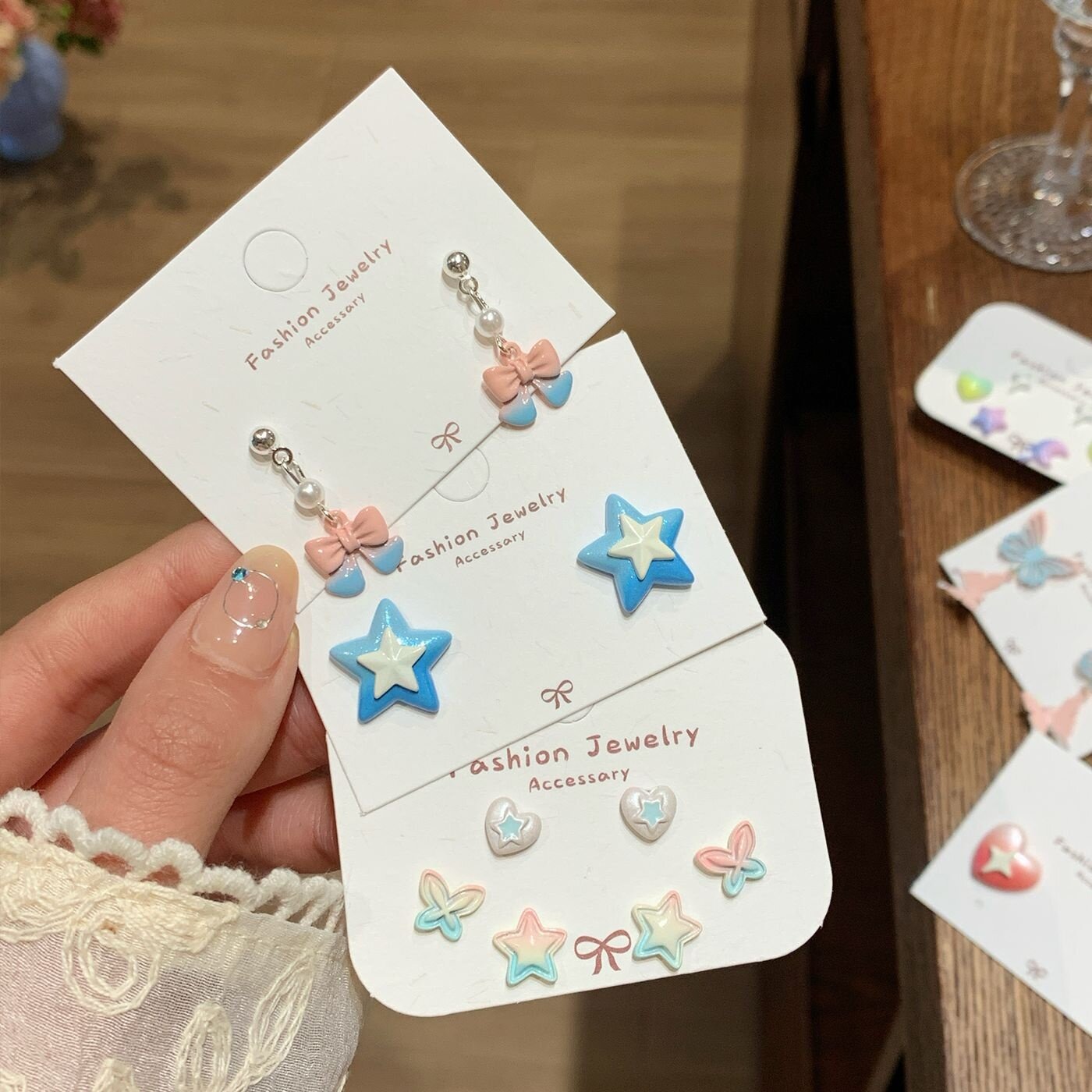 ピアス｜グラデーションカラー・バタフライ＆ハートモチーフ・S925銀針・個性的な色使い・春夏に最適・おしゃれ|undefined
