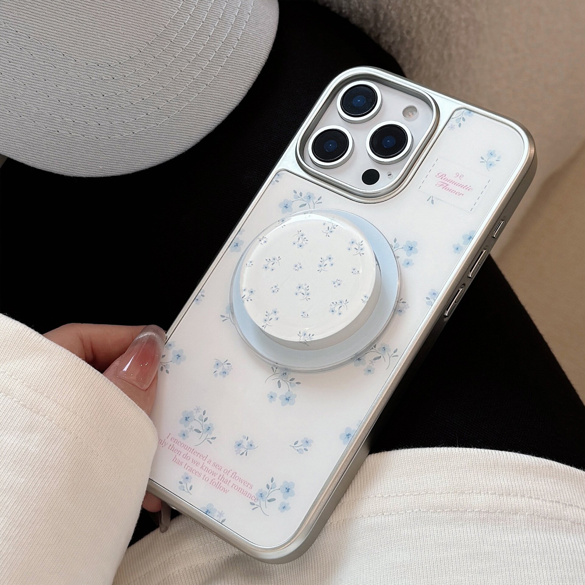 スマホケース｜iPhone シリーズ・ハードケース・メッキ加工・磁気吸着・スタンド機能・小花柄・おしゃれ・かわいい|undefined