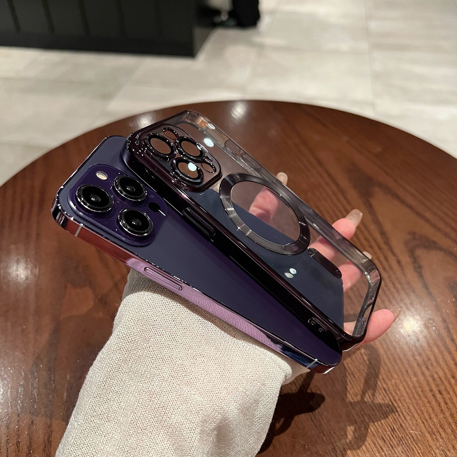 スマホケース｜iPhoneシリーズ対応・MagSafe対応・磁気吸着・メッキ加工レンズ保護・フルカバー・クリアソフトケース・耐衝撃|undefined