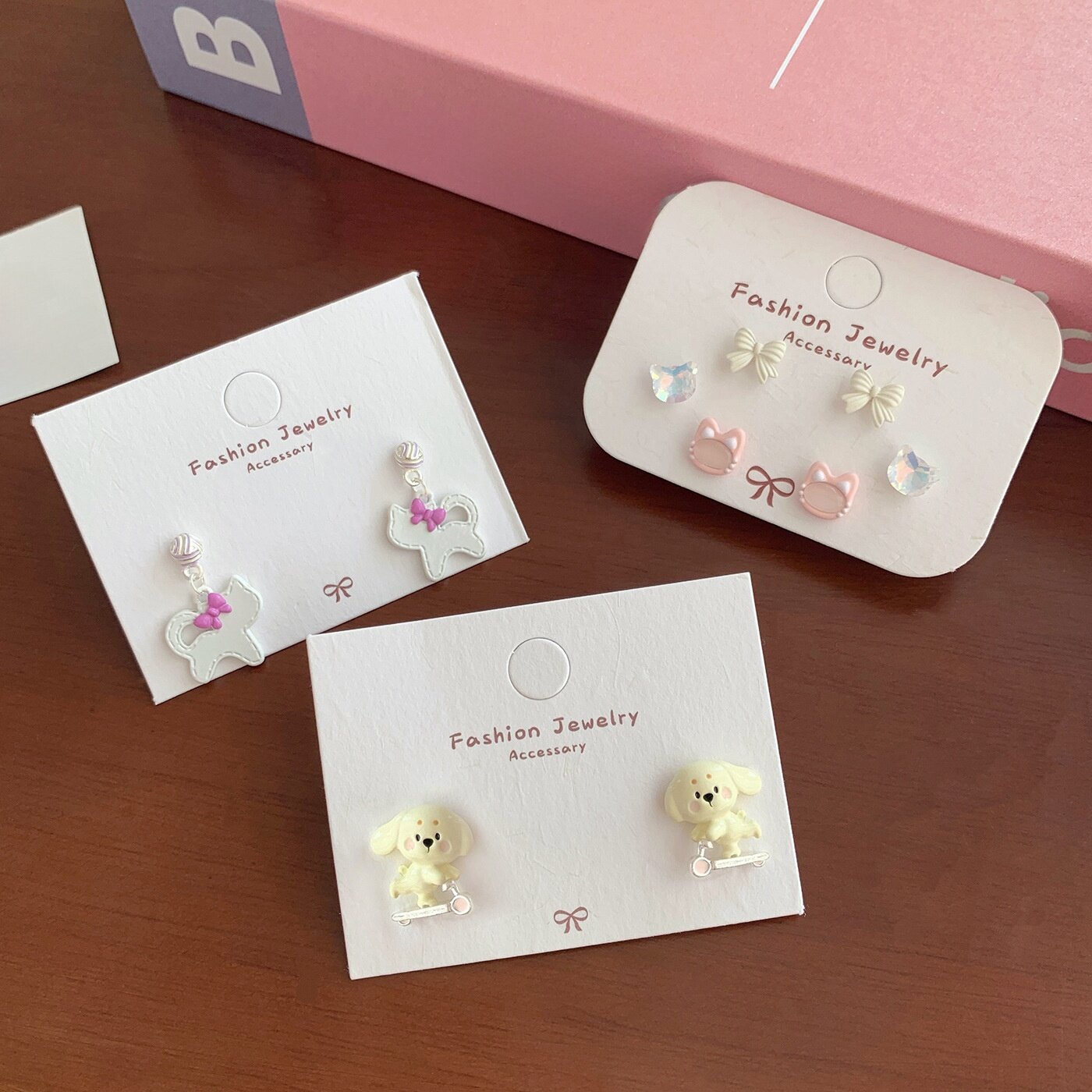 ピアス｜ネコ・イヌ・スケートボード・スタッドピアス・かわいい・ピンク・ファッション・レディース|undefined