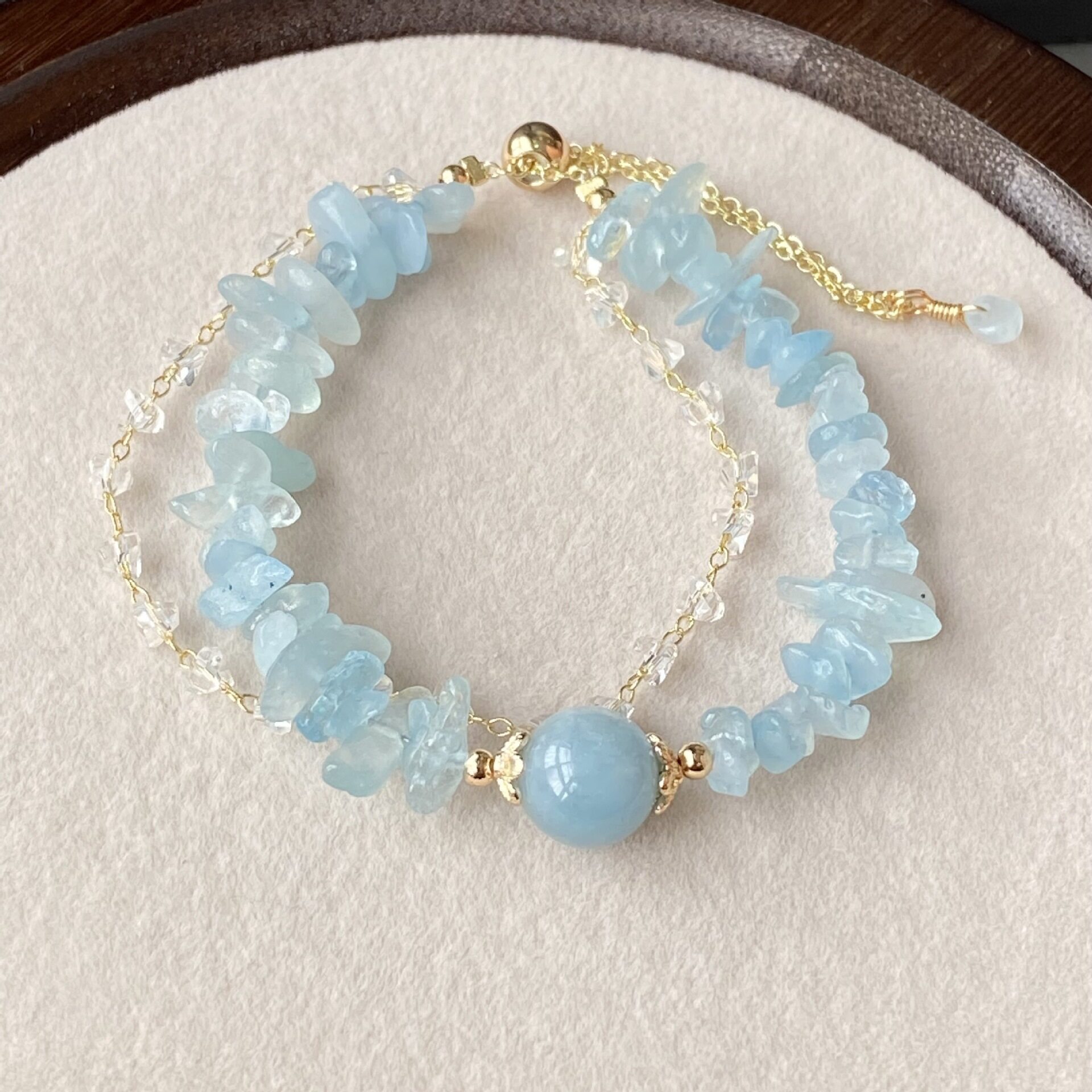 天然水晶・海蓝宝・碎石・随型・丸玉・不規則・ブレスレット・ハンドメイド・アクアマリン・涼しげ・おしゃれ|undefined