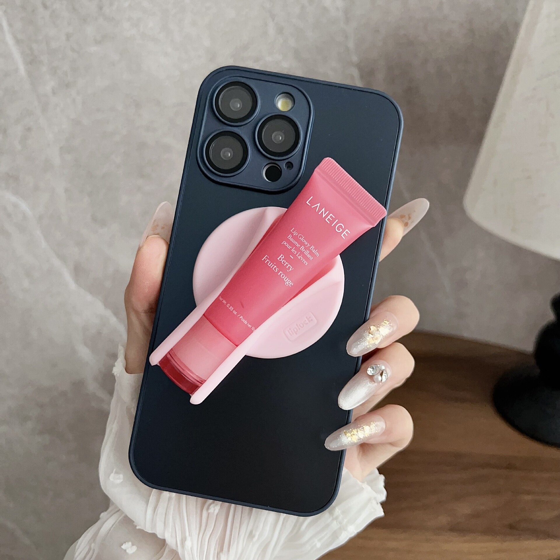 【二個セット】スマホスタンド｜スマホケースなし・シリコン製・口紅/リップグロス型・ソフト・おしゃれ|undefined