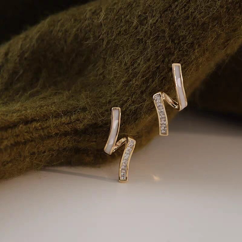 S925銀針・ピアス・天然貝・螺鈿・上品・高見え・大人可愛い|undefined