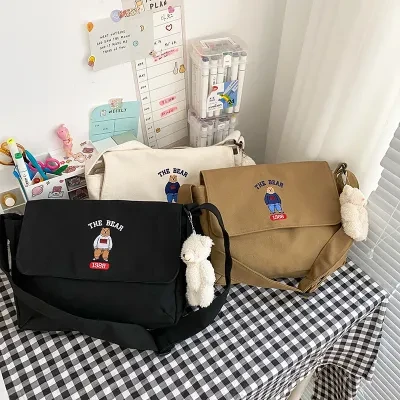 YOOYOOTOWN ショルダーバッグ｜斜めがけ・刺繍・ベア・学生風・古着風・学院風・可愛い