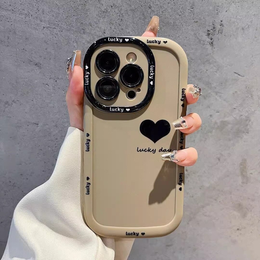 iPhoneケース｜シリコン・ハート柄・iPhone15/14 Pro Max/13/16対応・パフデザイン・かわいい・ラッキー|undefined