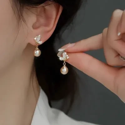 YOOYOOTOWN ピアス｜トレンディ・女性用・高級・パール・フェアリー・ファッショナブル・蝶・イヤージュエリー