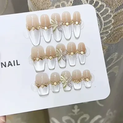 ネイルチップ｜手作り・秋・新作・蝶デザイン・クールかわ