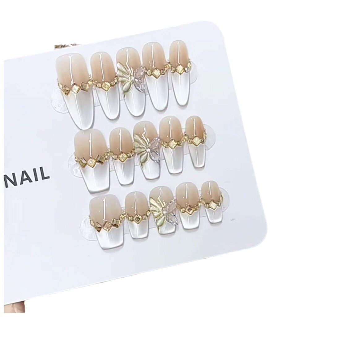 ネイルチップ｜手作り・秋・新作・蝶デザイン・クールかわ|undefined