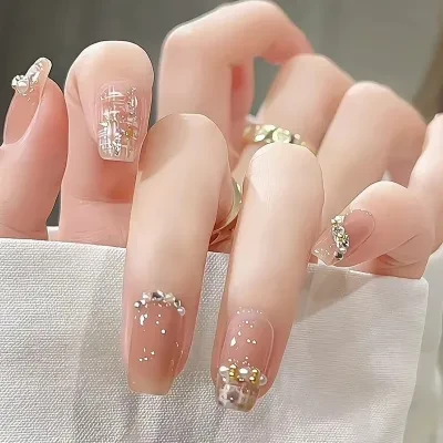Orange.Nail ネイルチップ｜人気・高級・ピンク系・パール・ラインストーン付き・優しい雰囲気