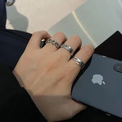 リング｜シルバー・女性用・個性的・シンプル・クール・アクセサリー