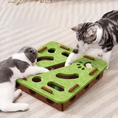 猫おもちゃ｜ペット用・知育・穴あきフェルトボックス・鈴付きボール