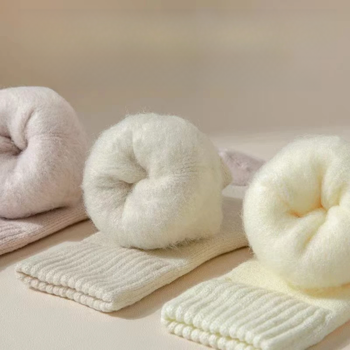 厚手のフリースソックス｜レディース・秋冬・保温・裏起毛・厚手・ミドル丈・ルームソックス・滑り止め・ふわふわ・暖かい|undefined