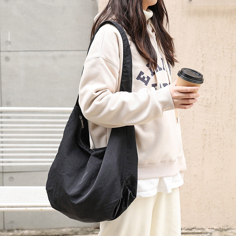 ショルダーバッグ｜ナイロン製・大容量・斜めがけ・レトロ・カジュアル・おしゃれ・人気|undefined