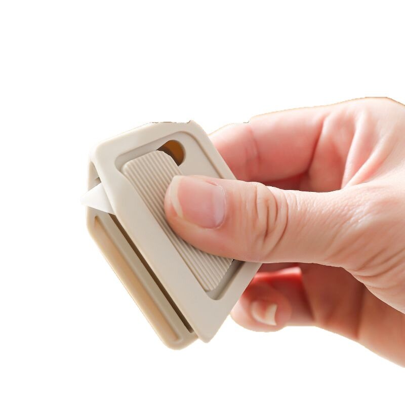 開封ナイフ｜ポータブル・磁気・プラスチック刃・宅配便開封用・小型ナイフ・自動リターン式・開封ツール刃|undefined