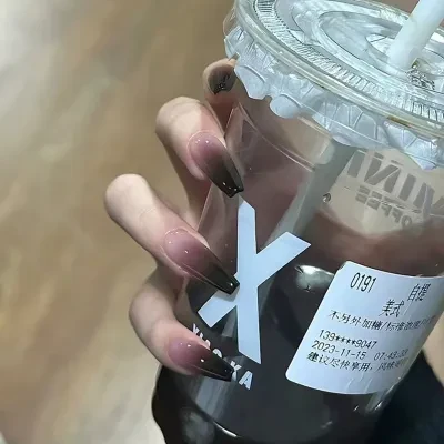 つけ爪｜ミディアム丈・バレエ型・グラデーションカラー・ワンカラー・普段使い・おしゃれ・垢抜けデザイン