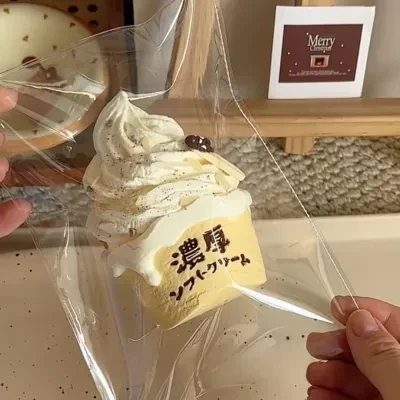 アイスクリーム型スクイーズ｜ストレス解消・おもちゃ・ムニムニ