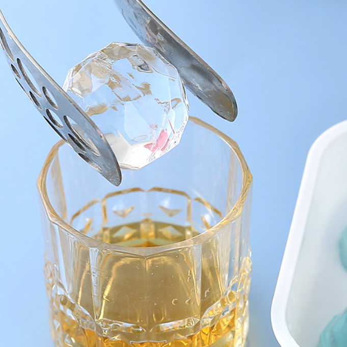 「お酒好き様におススメ」ダイアモンド製氷皿｜ウィスキーにピッタリ 製氷皿 大きい氷