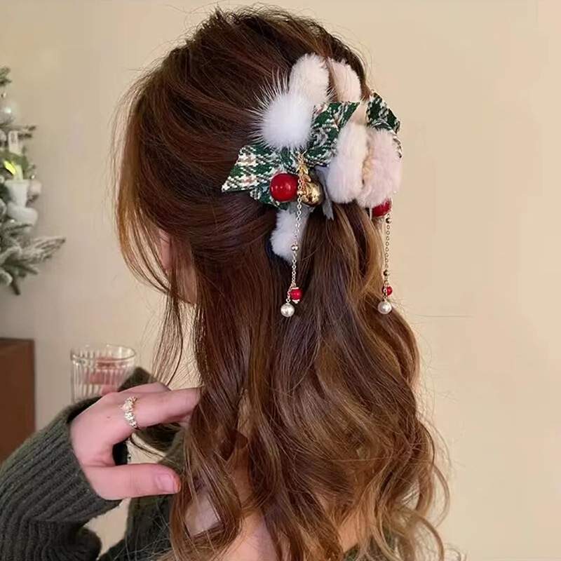 ヘアクリップ｜冬季・クリスマス・ふわふわ・上品・ヘアアクセサリー|undefined