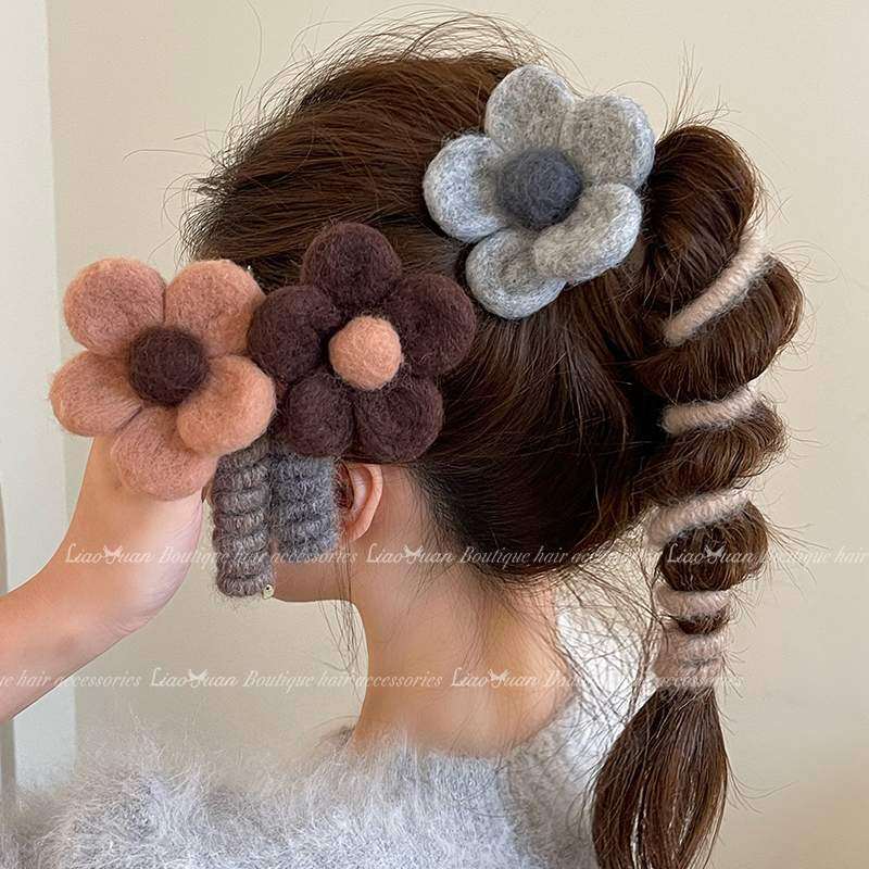 ヘアアクセサリー｜かわいい・編み・秋冬・花柄・電話線ヘアバンド・毛糸ヘアゴム・新作|undefined