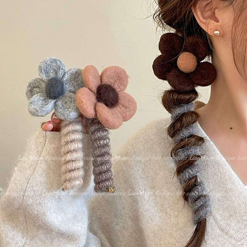 ヘアアクセサリー｜かわいい・編み・秋冬・花柄・電話線ヘアバンド・毛糸ヘアゴム・新作|undefined