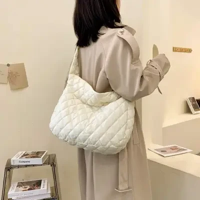 ショルダーバッグ｜トートバッグ・バッグ・女性・秋冬・通勤・大容量・モデル・片肩・カジュアル