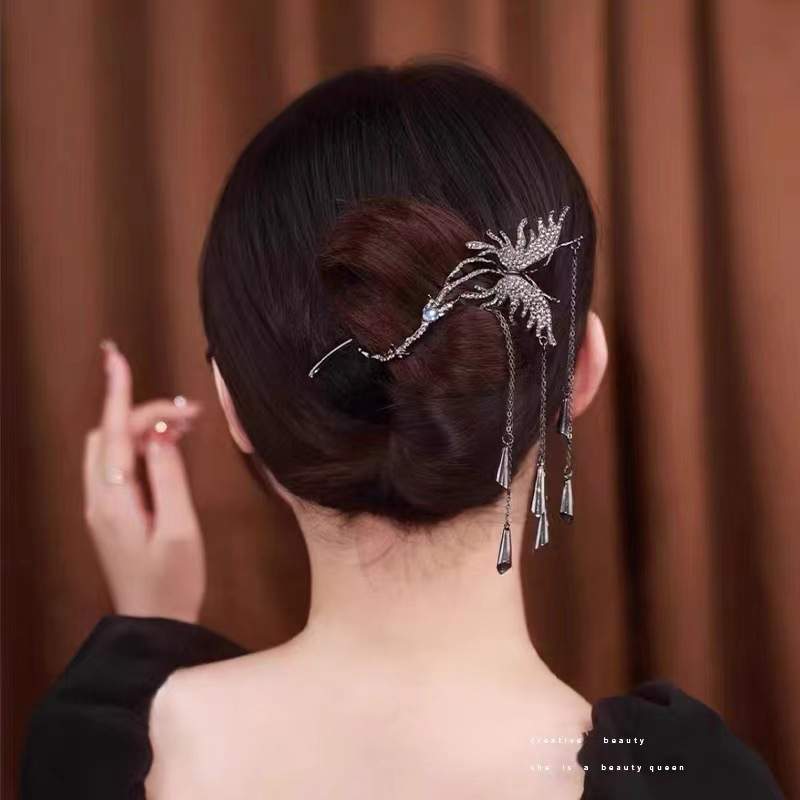 ヘアクリップ｜蝶々・ねじり・ヘアアクセサリー・髪飾り・ヘアスタイル・金属・トレンド|undefined