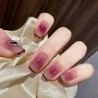 QIHENG-NAIL フェイクネイル・ネイル・ネイルアート・人気・完成品・取り外し可能・ぼかし染め・着用・ウェアラブル・シール・ネイルチップ