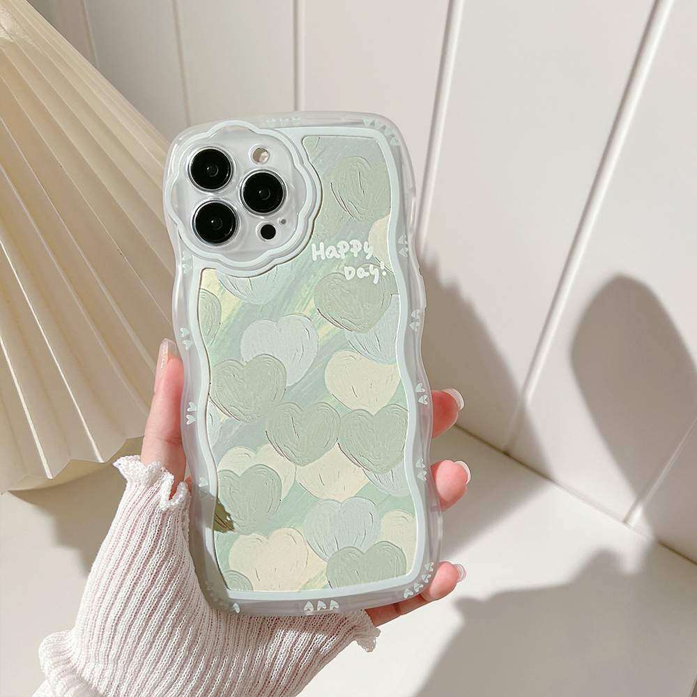 「iPhone多機種対応」  油絵 グリーンのハート iPhoneケース｜波模様・透明・耐衝撃性・iPhone15/14/13/12/11/X/SE|undefined