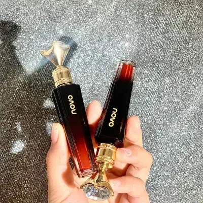 NOVO リップグロス｜ダイヤモンド・エレガント・フランス風・口紅・マット・ベルベット・白く見せる・化粧品・メイク