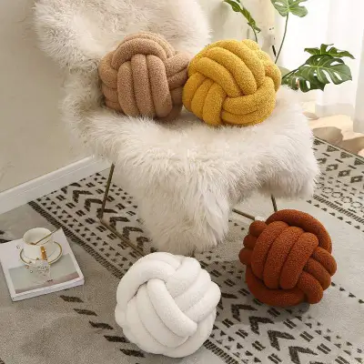 手作り編み結びボール型抱き枕｜羊毛フランネル・北欧風インテリア雑貨・ふわふわ・高級感