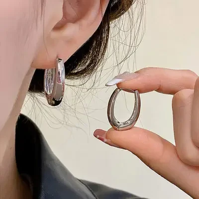 ピアス｜レディース・ファッション・オシャレ・シンプルなデザイン・小顔効果