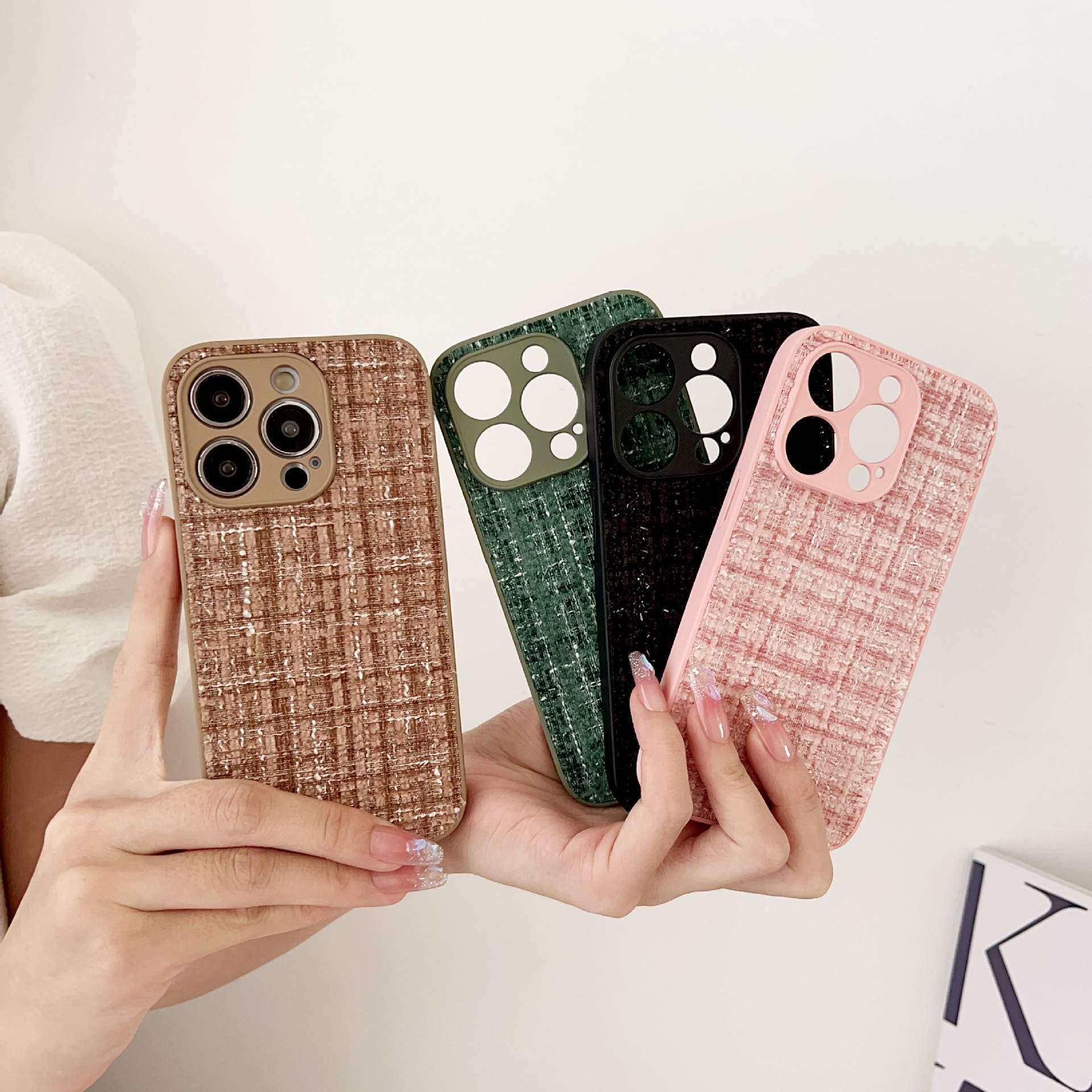 毛系 iPhoneケース｜寒い季節でもあったかい手触り・エレガントiPhone15/iPhone14/iPhone13/iPhone12|undefined