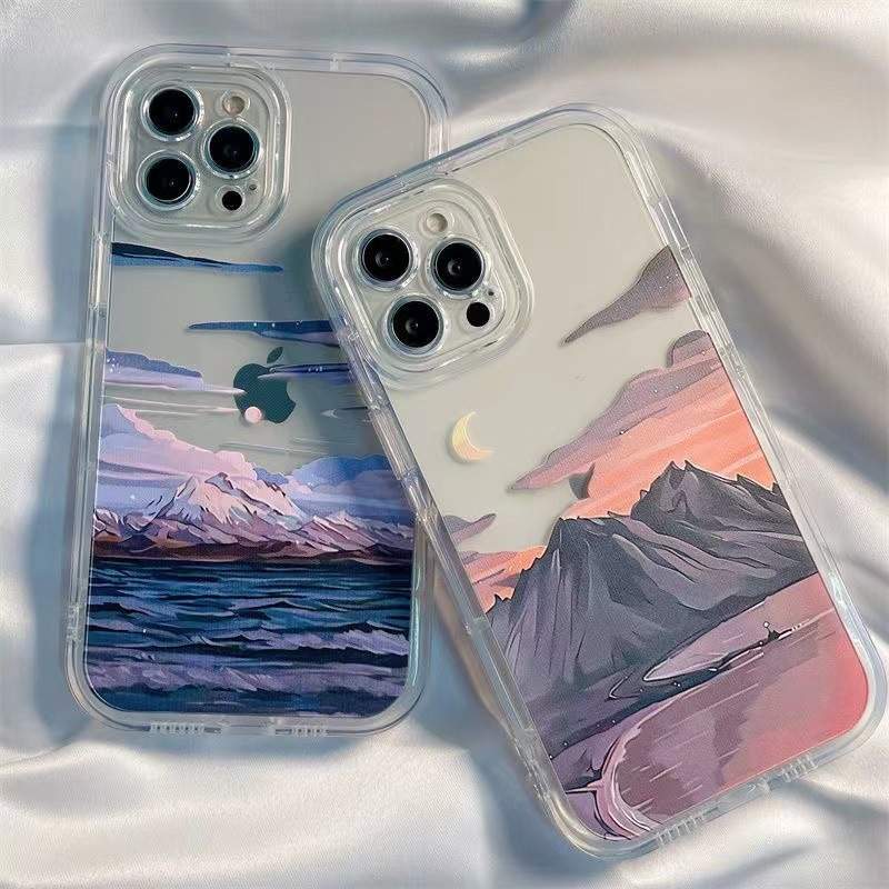 夕日・山・海の奏えiPhoneケース｜クリア・ソフトタイプ・雪山　iPhone15/iPhone14/iPhone13/iPhone12|undefined