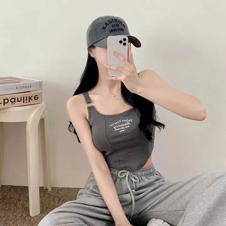 715701674781667328.jpeg