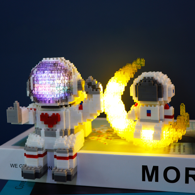 『人気応援商品』光る宇宙飛行士ブロック｜ライト付き、3つの照明モード