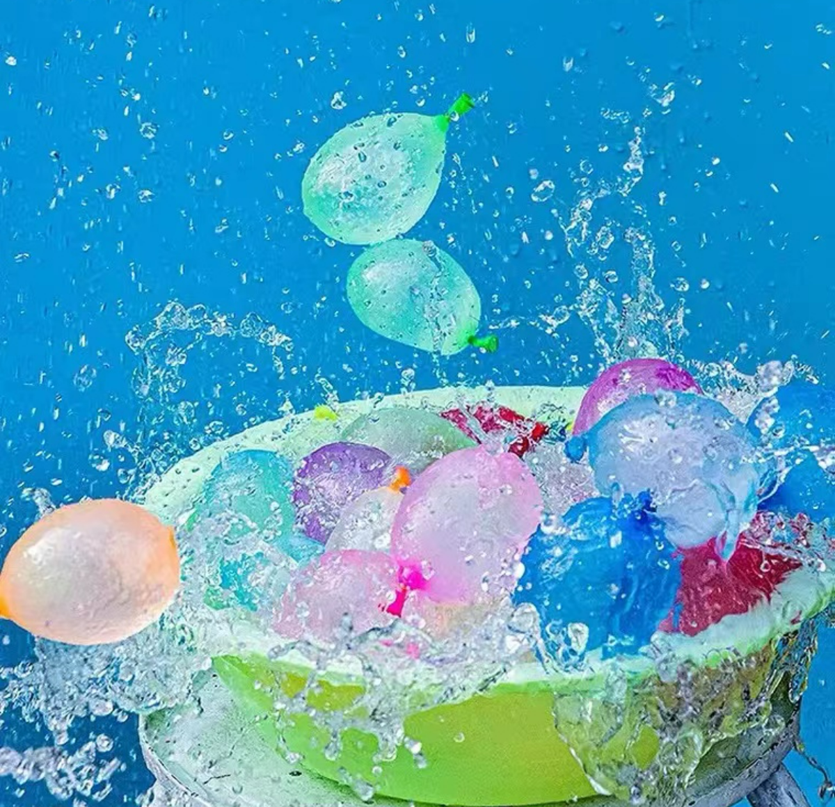 『夏の水遊びに大活躍！』 60秒で一気に作れる水風船│ ビーチボールは蒸し暑さと退屈な夏を排除し、情熱的で幸せな休日をお楽しみ、プールやビーチに最適なポンポンよく跳ねるボールです。水中で遊ぶのが好きな人に最適です。