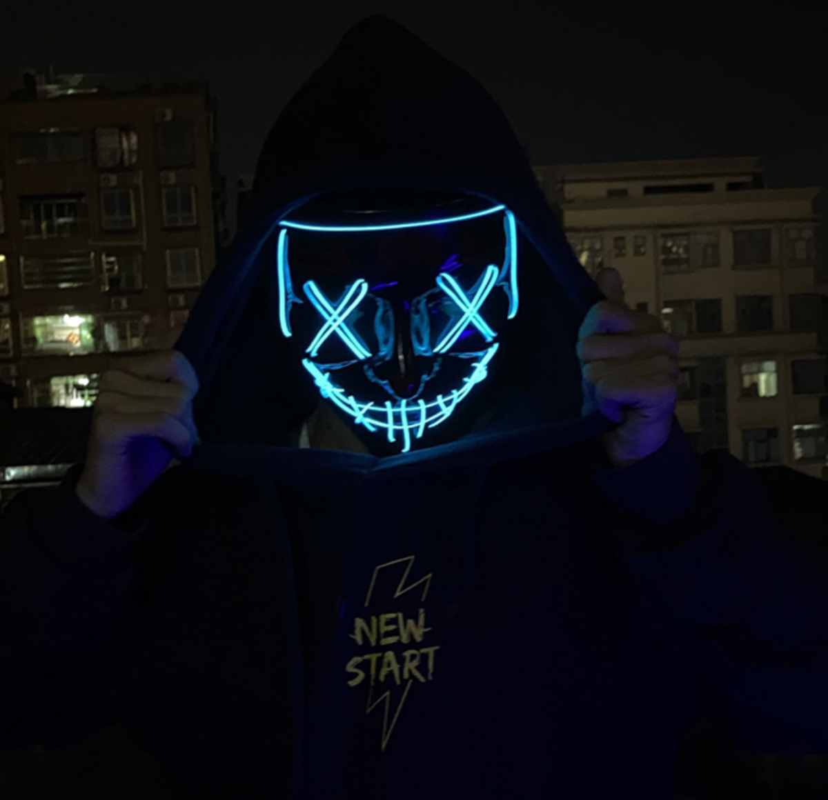 『人気商品』LEDマスク｜ハロウィン用の仮装道具・夜にもみんなに注目されやすい|undefined