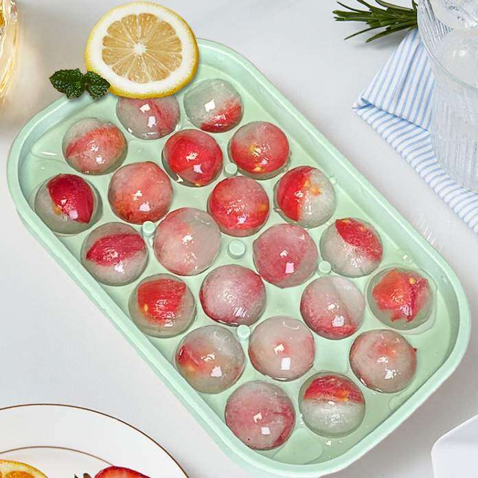 丸形製氷皿│ワインやジュースの味をより美味しくし、氷のように長持ちさせます。|undefined