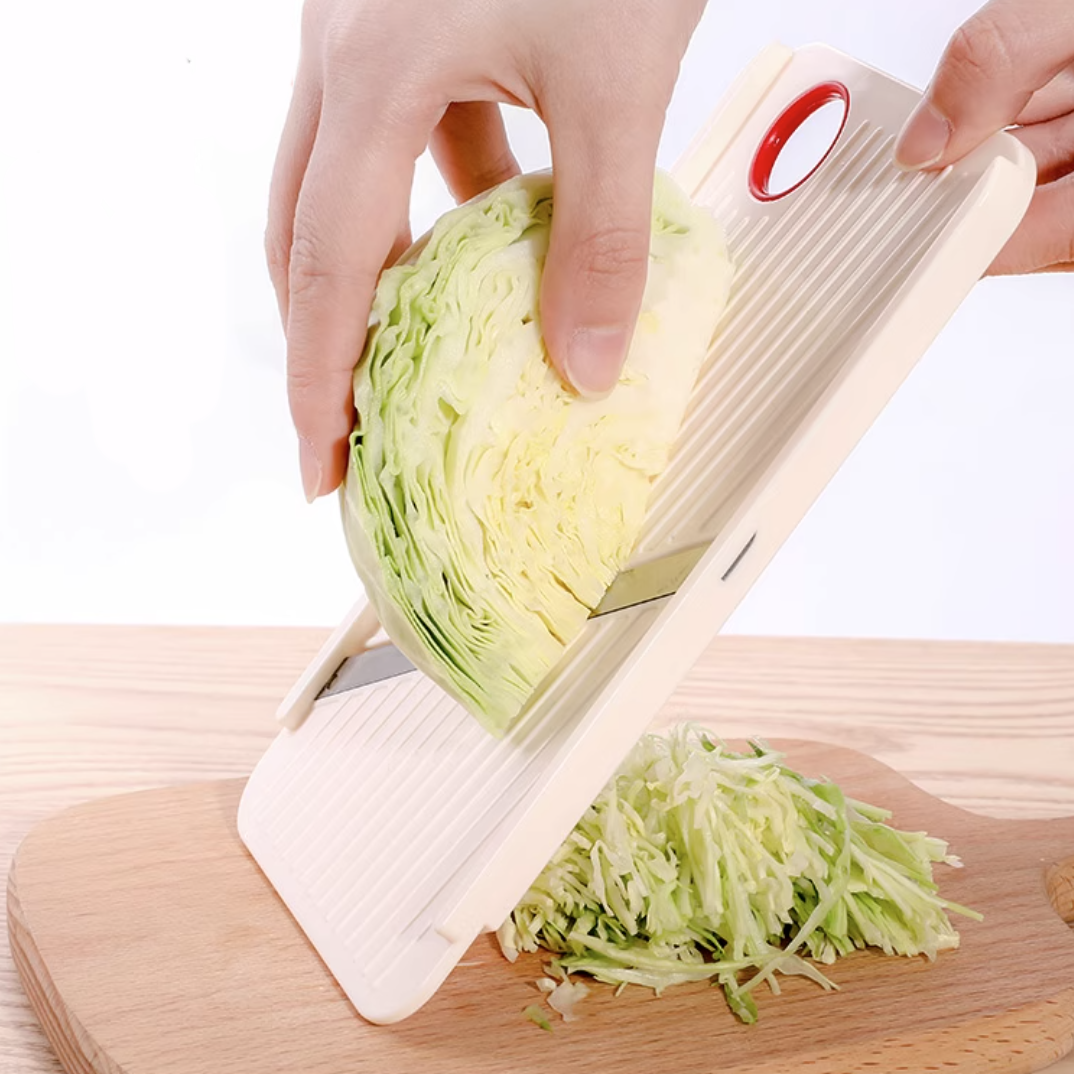 ワイドスライサー｜軽い力で簡単にキャベツの千切りや玉ねぎなどの野菜スライスがふわふわで簡単にできます＊|undefined