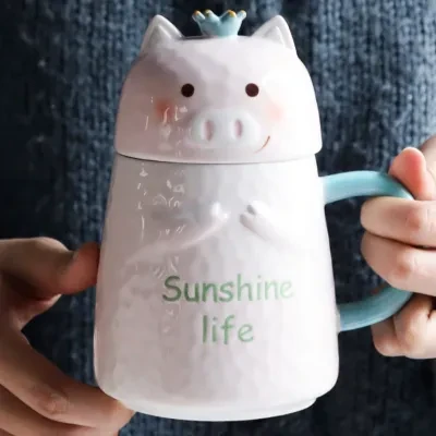 かわいい子豚ちゃんの蓋付きマグカップ｜蓋付きで防塵対策ばっちり！