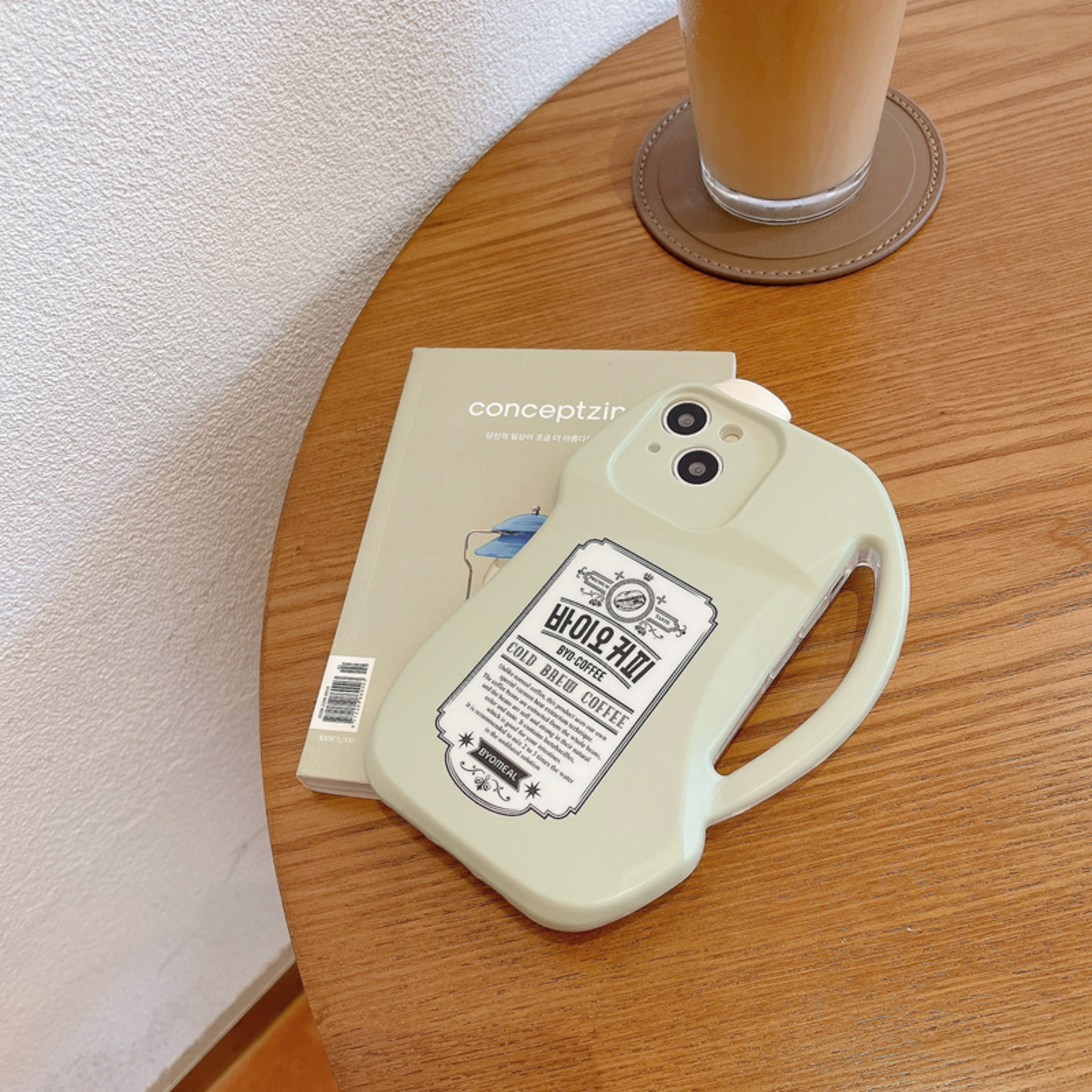 ボトルコーヒー・デザインのiPhoneケース｜特別なデザイン 面白いスマホケース iPhoneケース ハンドル付き|undefined