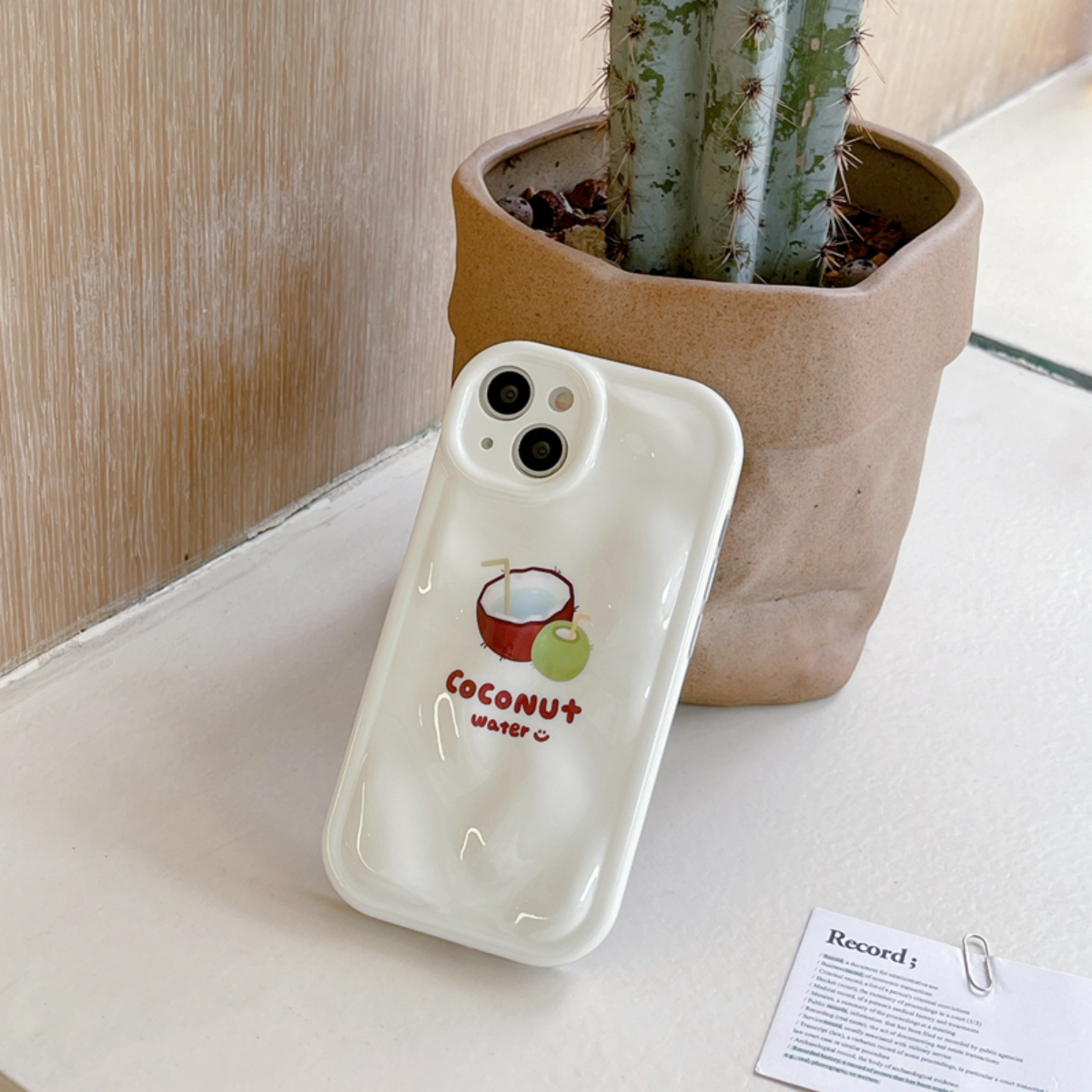「夏に欠かせない一品」ココナッツ柄の立体的なスマホケース丨見るだけでハワイの海に着いた感じで、果物が好きな方におすすめ|undefined