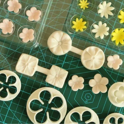 桜・菊・葉型のクッキー型抜き｜フォンダンを簡単に絶妙に作る！